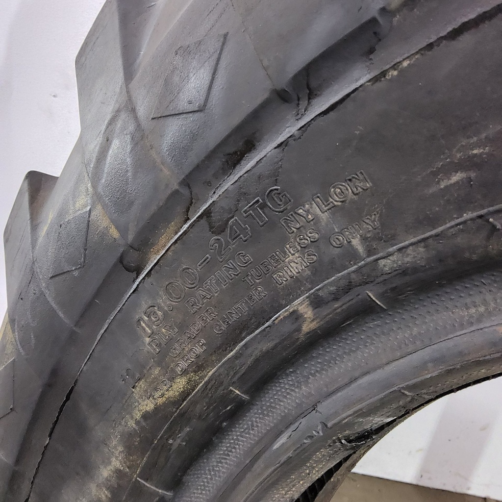 13.00-24 Goodyear Farm SSA Grader G-2 F (12 Ply), 85%