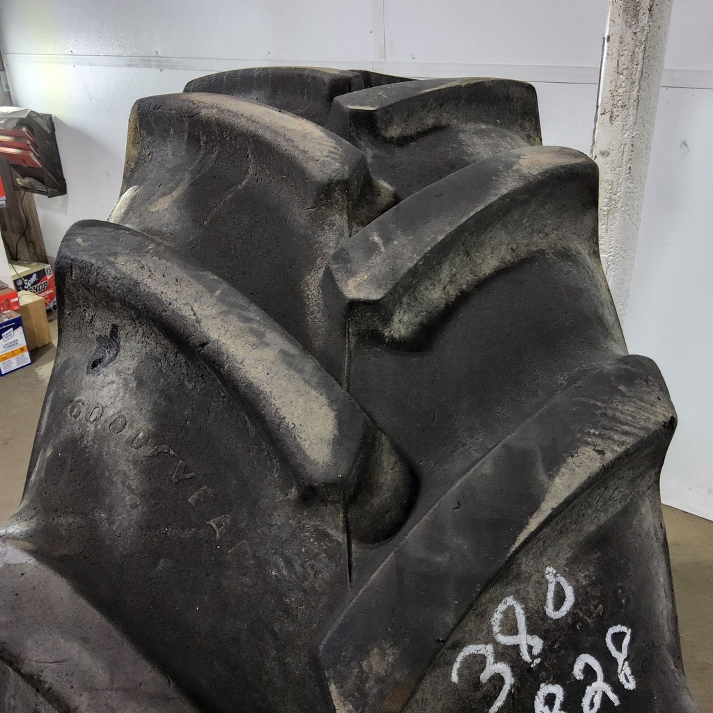 380/85R28 Goodyear Farm DT806 Optitrac R-1W 133A8 55%