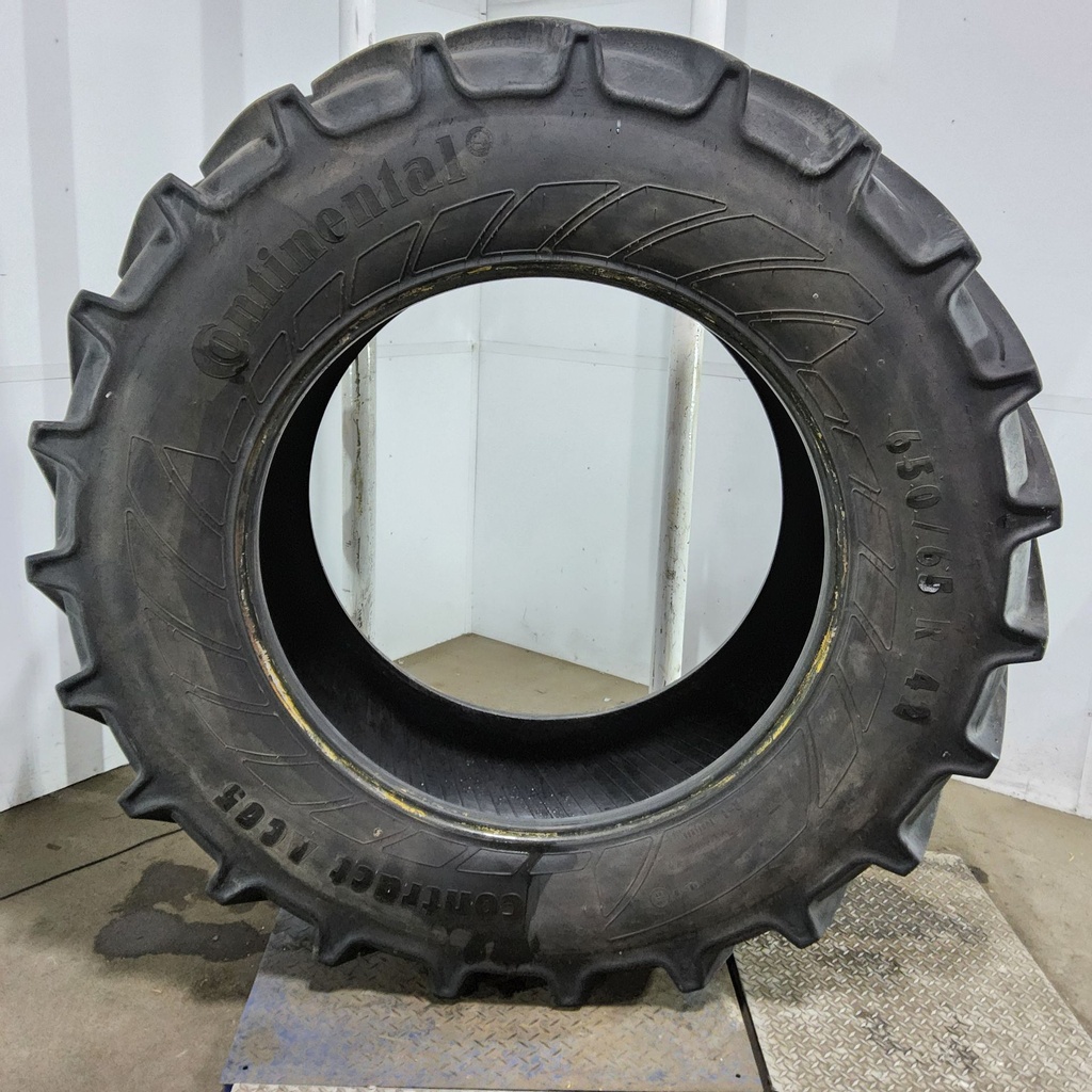 650/65R42 Continental AC65 Contract R-1W 165D