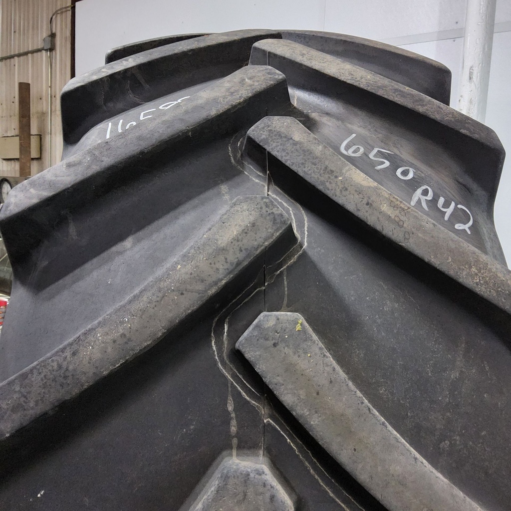 650/65R42 Continental AC65 Contract R-1W 165D