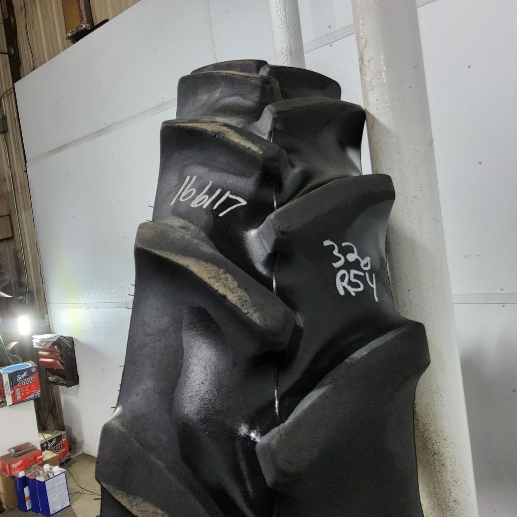 320/90R54 Goodyear Farm DT800 Super Traction R-1W 149A8 75%