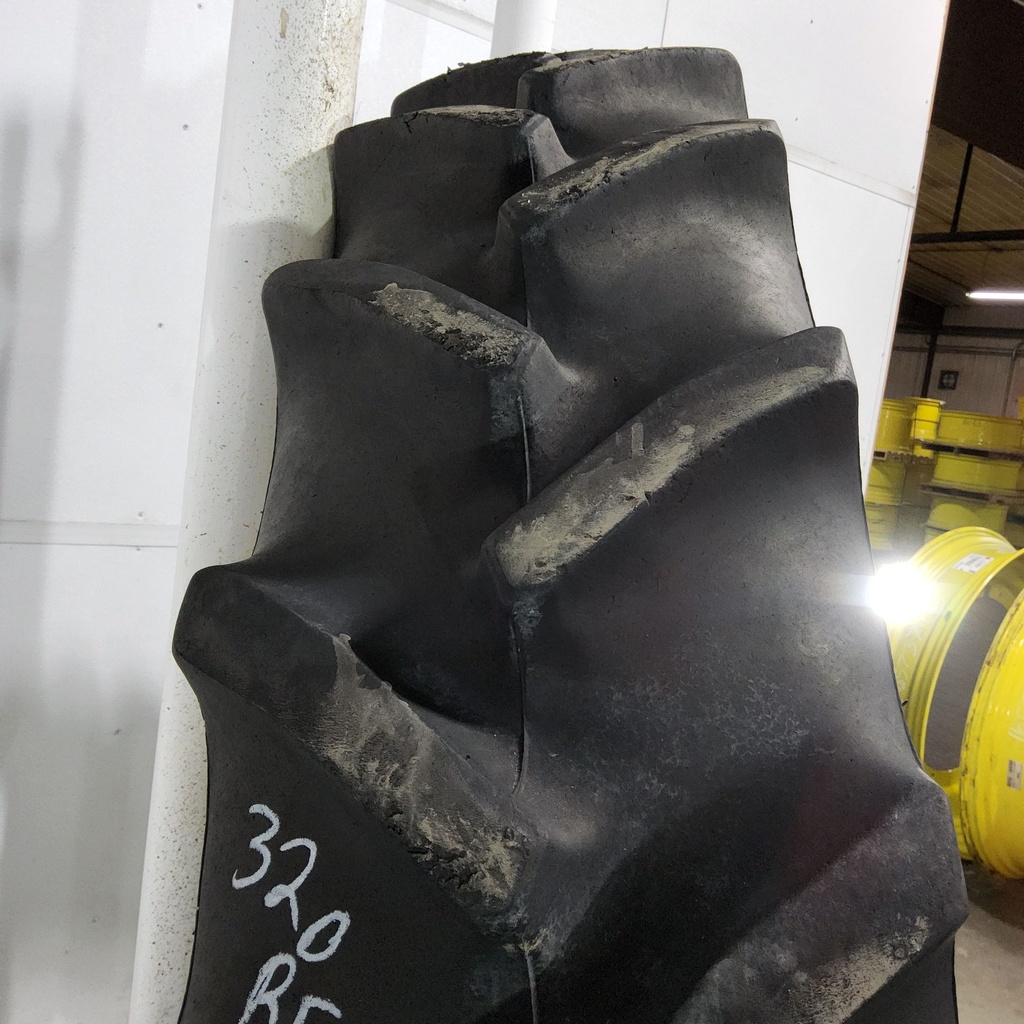 320/90R54 Goodyear Farm DT800 Super Traction R-1W 149A8 85%