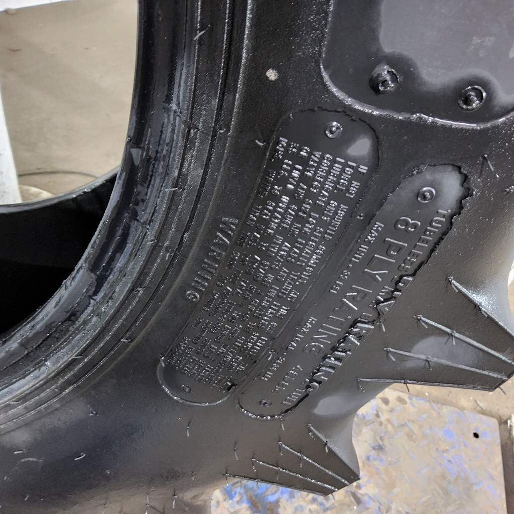 12.4-24 Titan Farm Hi Traction Lug R-1 D (8 Ply), 90%