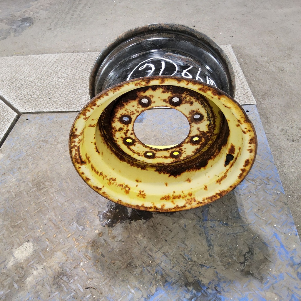 10"W x 16"D, John Deere Yellow 8-Hole Implement , 1.38" Offset