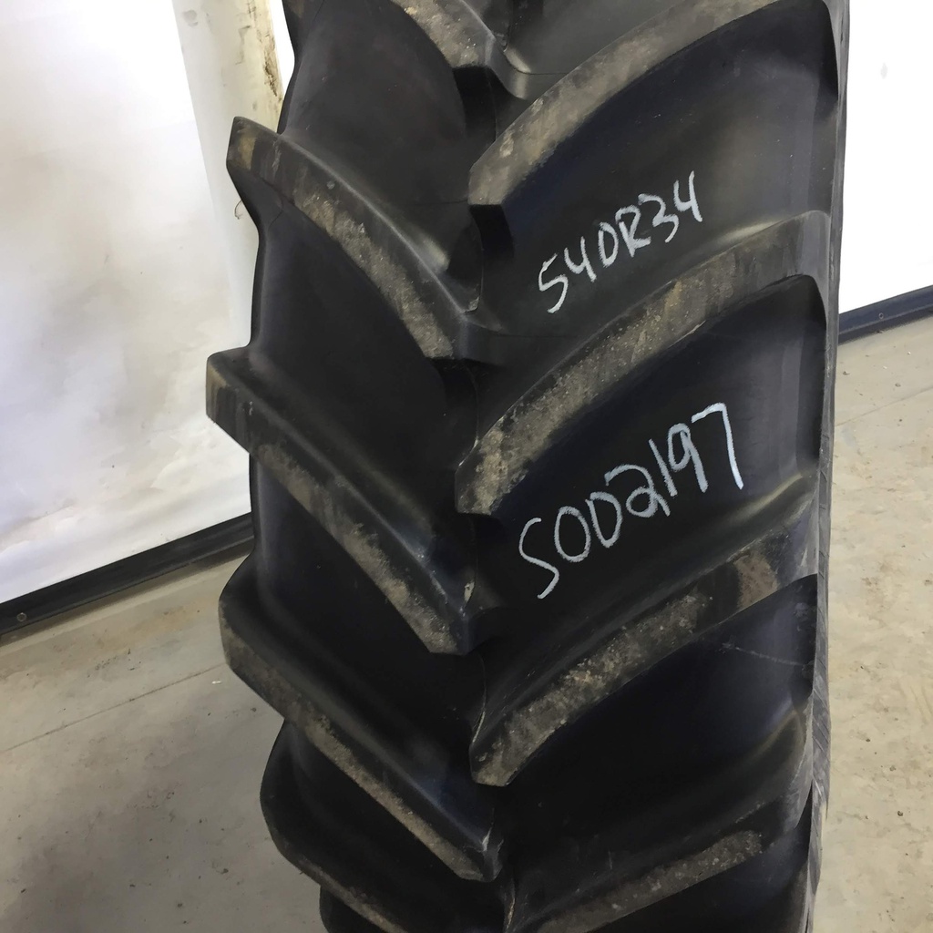 540/65R34 Michelin Multibib(XM108) R-1W on John Deere Yellow 8-Hole Waffle Wheel (Groups of 2 bolts) 80%