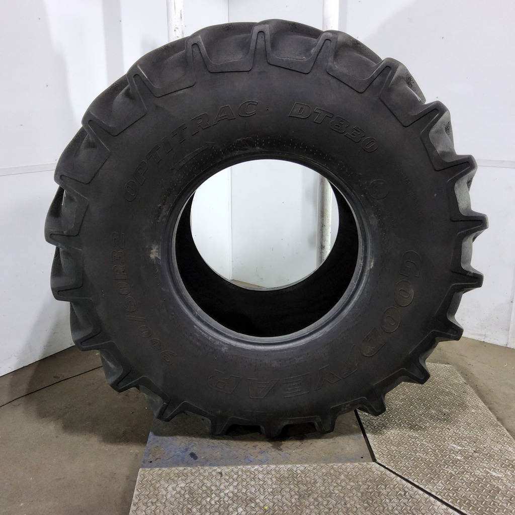 900/60R32 Goodyear Farm DT830 Optitrac R-1W 176A8 80%