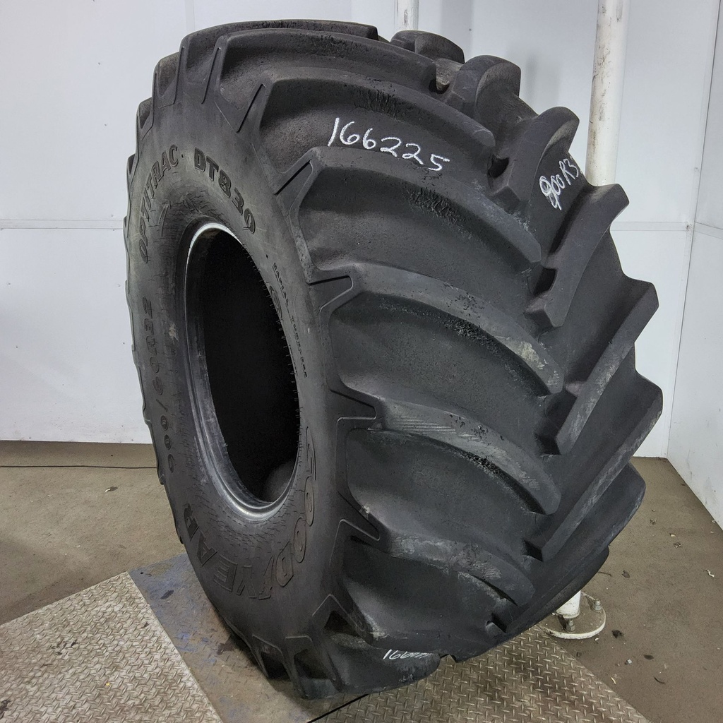 900/60R32 Goodyear Farm DT830 Optitrac R-1W 176A8 80%