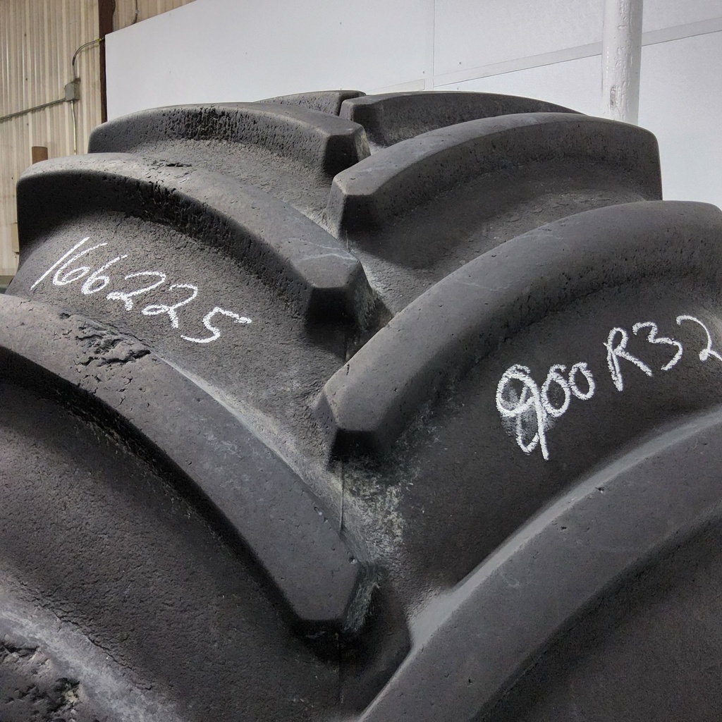 900/60R32 Goodyear Farm DT830 Optitrac R-1W 176A8 80%