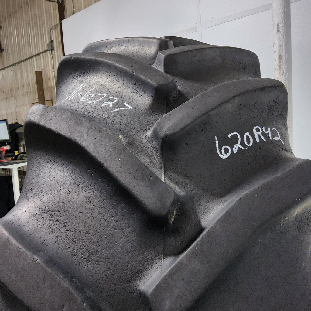 620/70R42 Goodyear Farm DT820 HD R-1W 166A8 70%