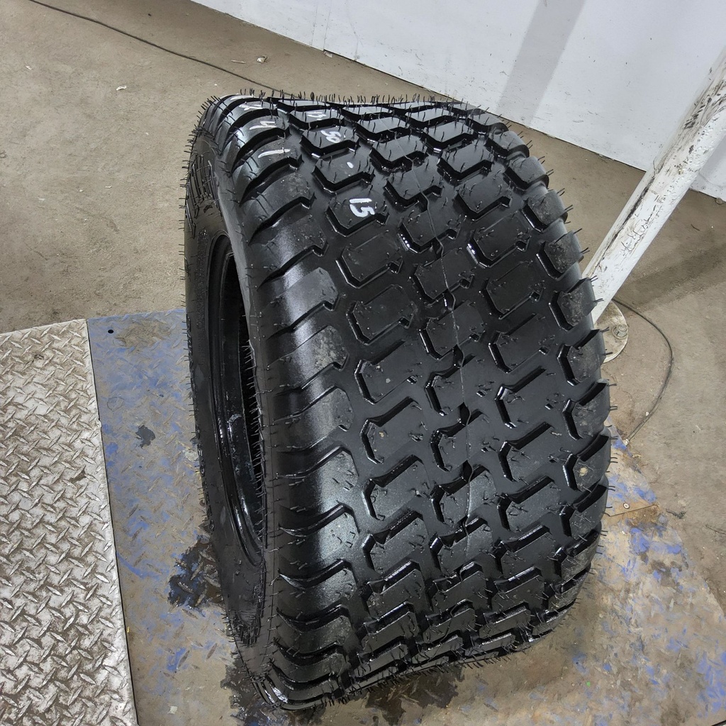 31x13.50-15NHS Titan Farm Multi Trac C/S HF-1 F (12 Ply), 99%