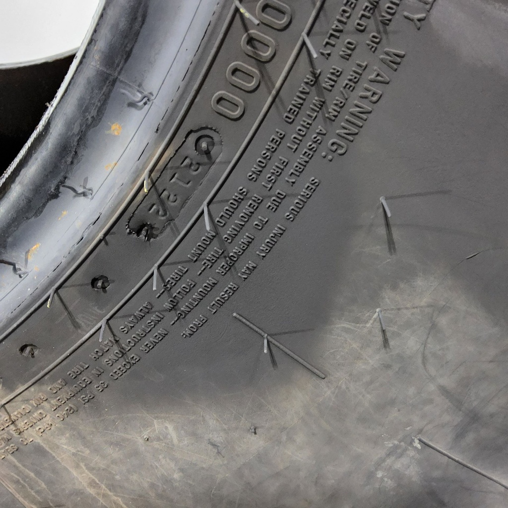 750/65R26 Firestone Maxi Traction R-1W 169B 80%