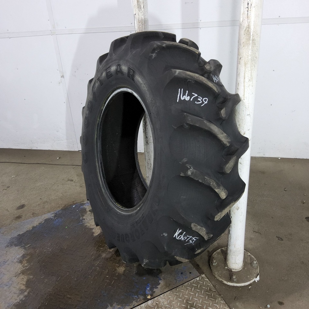 14.9-24 Goodyear Farm Dura Torque R-1 D (8 Ply), 85%