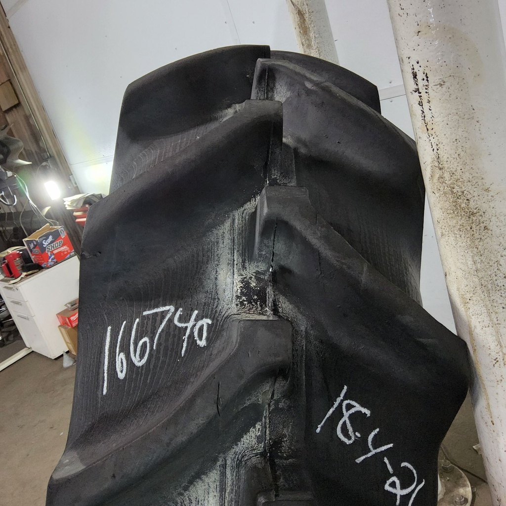 18.4-26 Goodyear Farm Special Sure Grip TD8 R-2 E (10 Ply), 95%