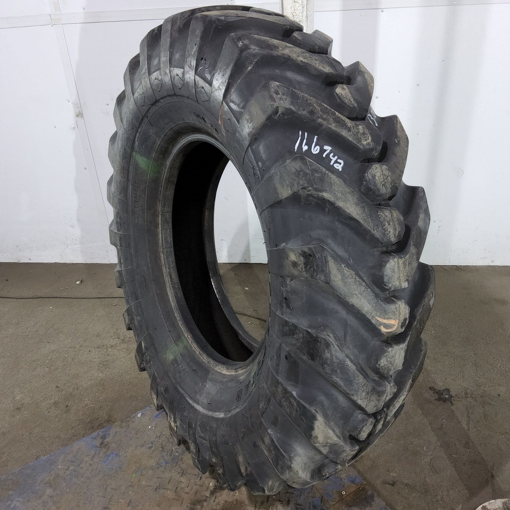 13.00-24 Goodyear SGG-2A Grader G-2 F (12 Ply), 90%