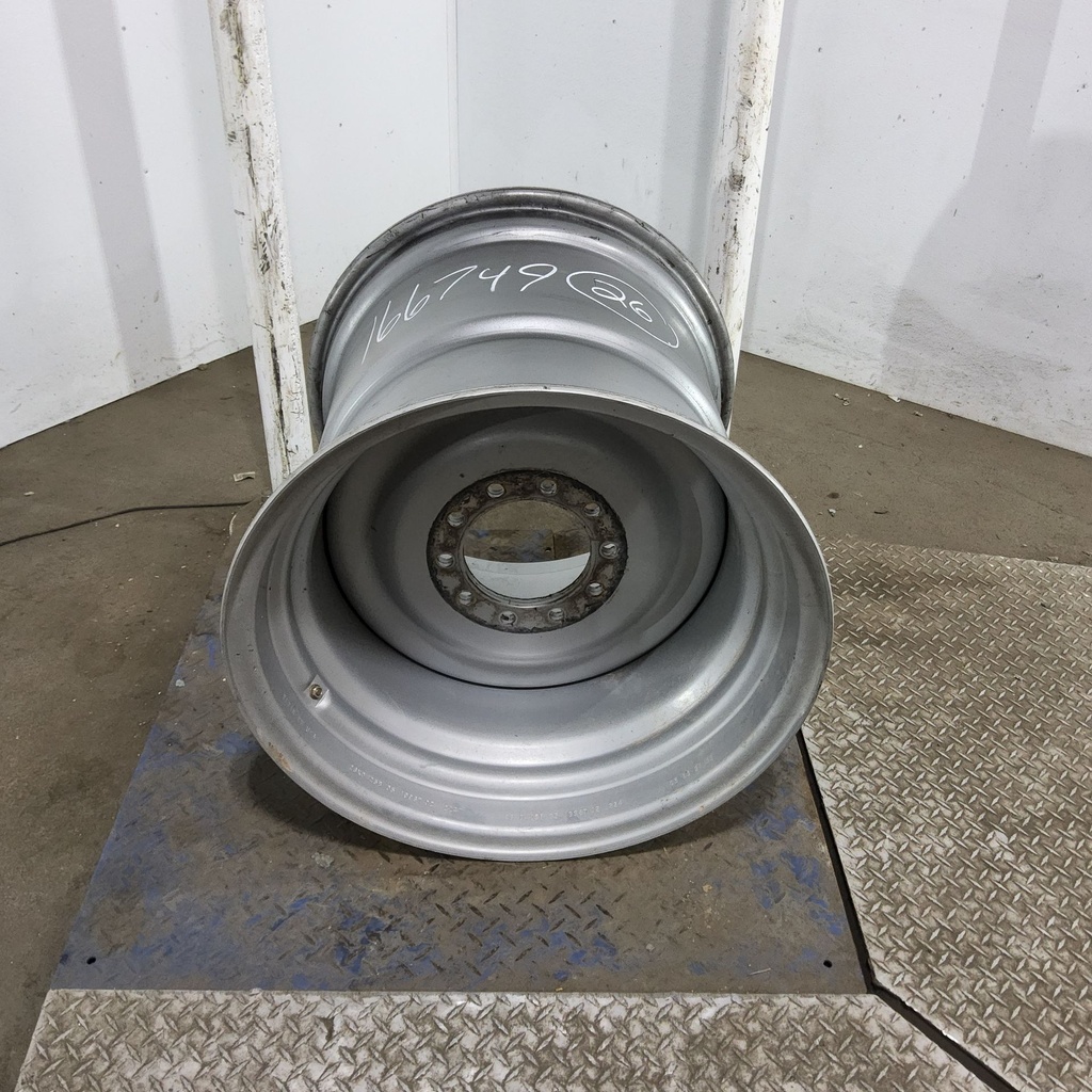 25"W x 26"D, Case IH Silver Mist 10-Hole Formed Plate , -5.25" Offset