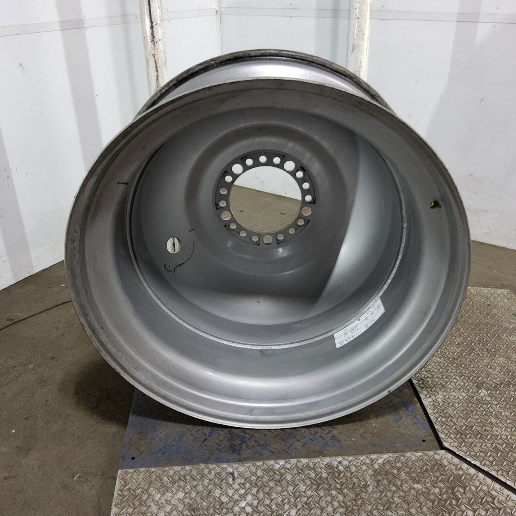 18"W x 42"D, Case IH Silver Mist 20-Hole Dolly Dual , -15" Offset