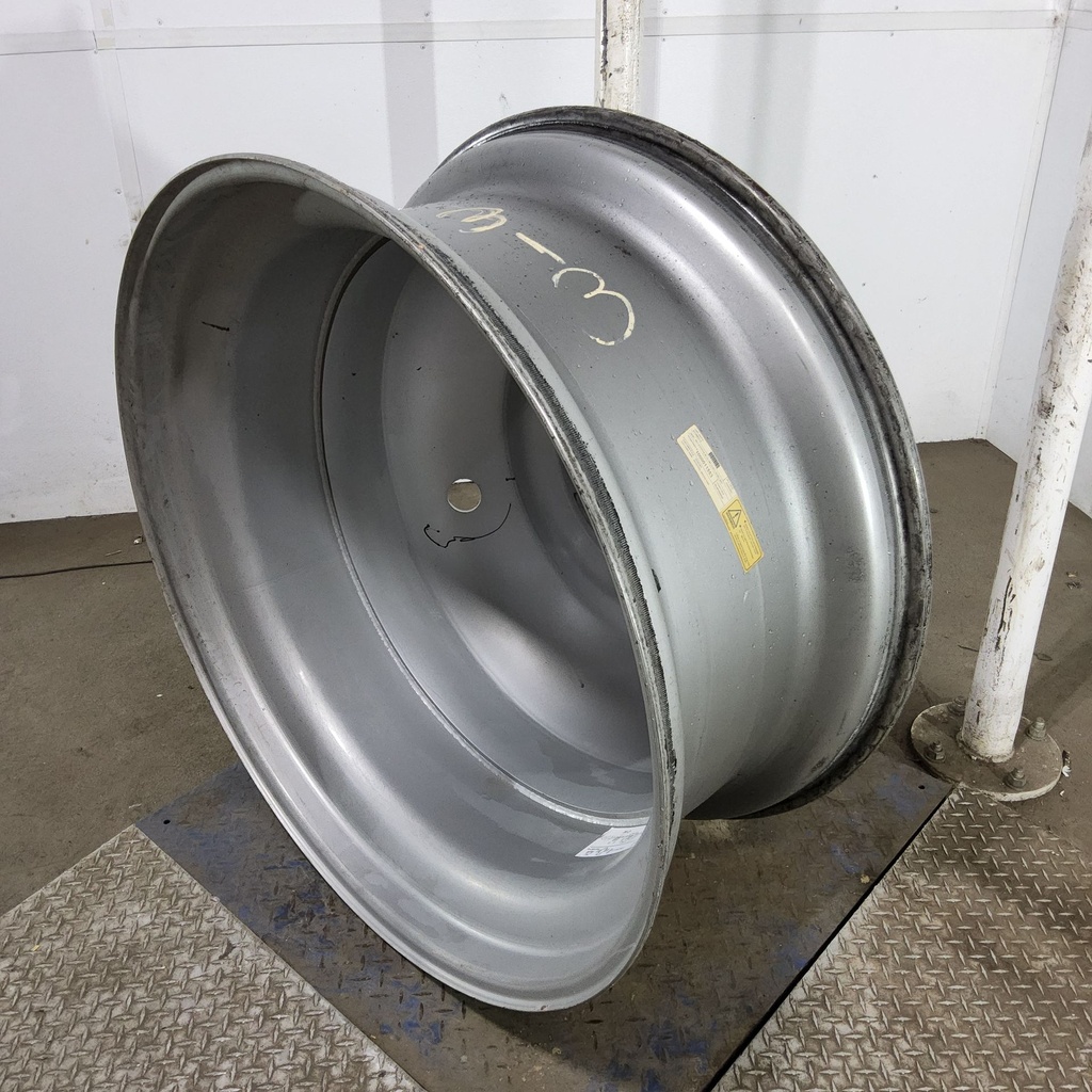 18"W x 42"D, Case IH Silver Mist 20-Hole Dolly Dual , -15" Offset