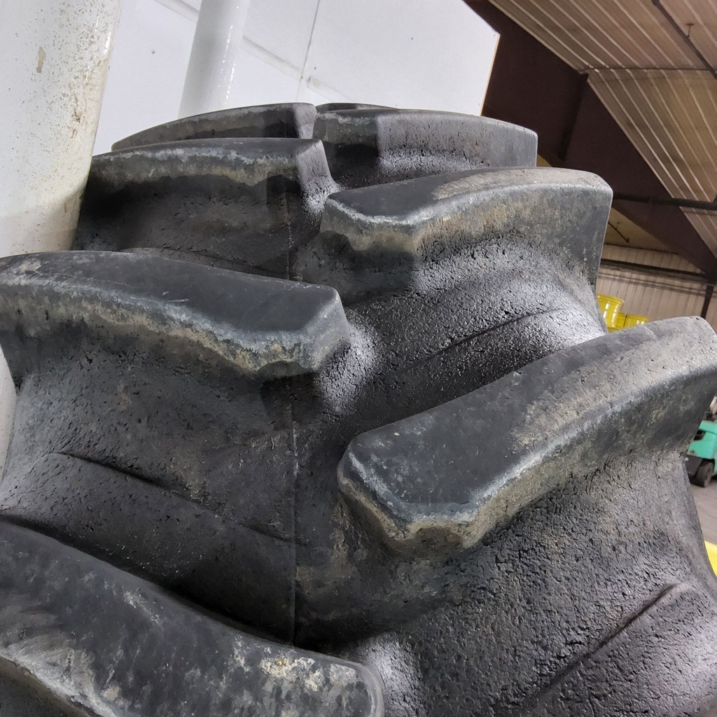 520/85R42 Firestone Radial Deep Tread 23 R-1W 157A8 80%