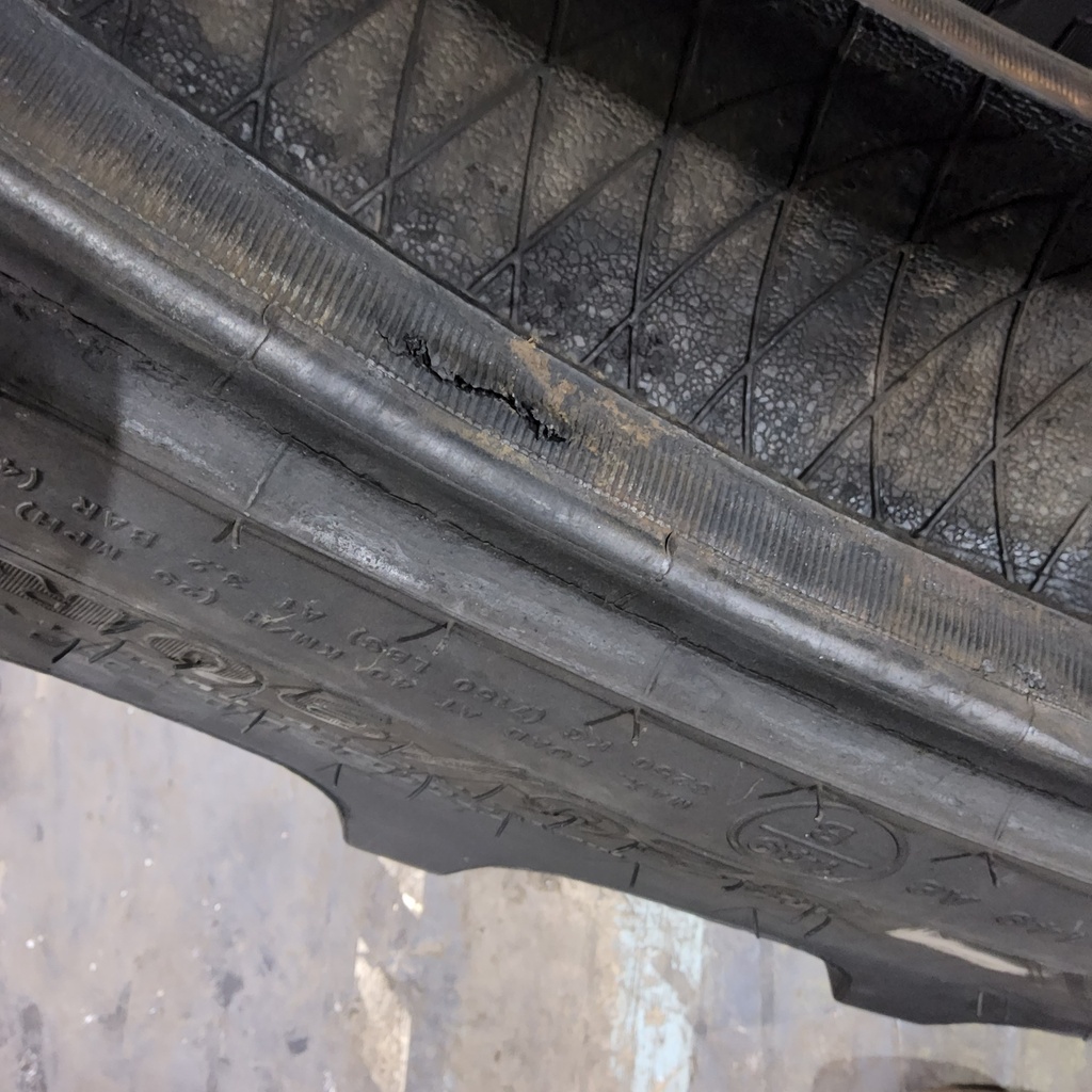 320/90R54 Goodyear Farm DT800 Super Traction R-1W 149A8 75%