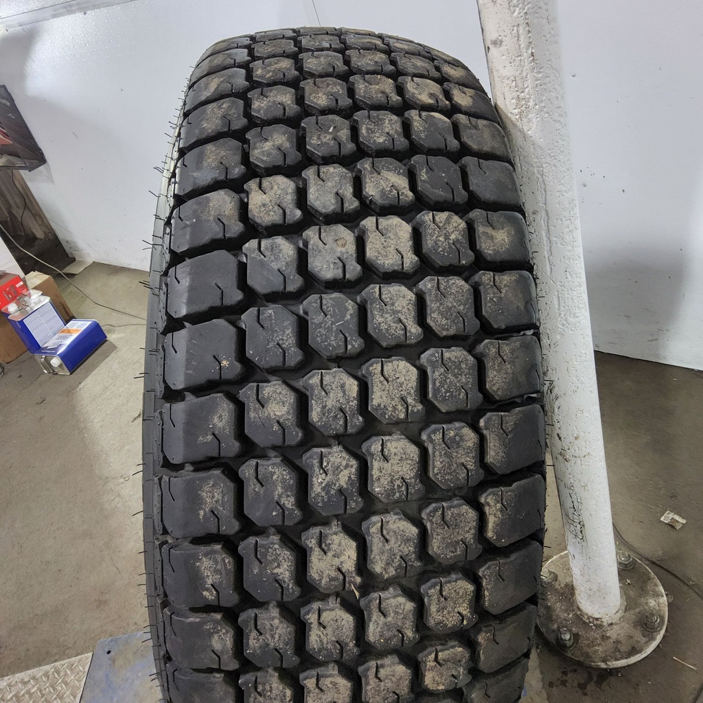 17.5L-24 Galaxy Mighty Mow R-3 D (8 Ply), 95%