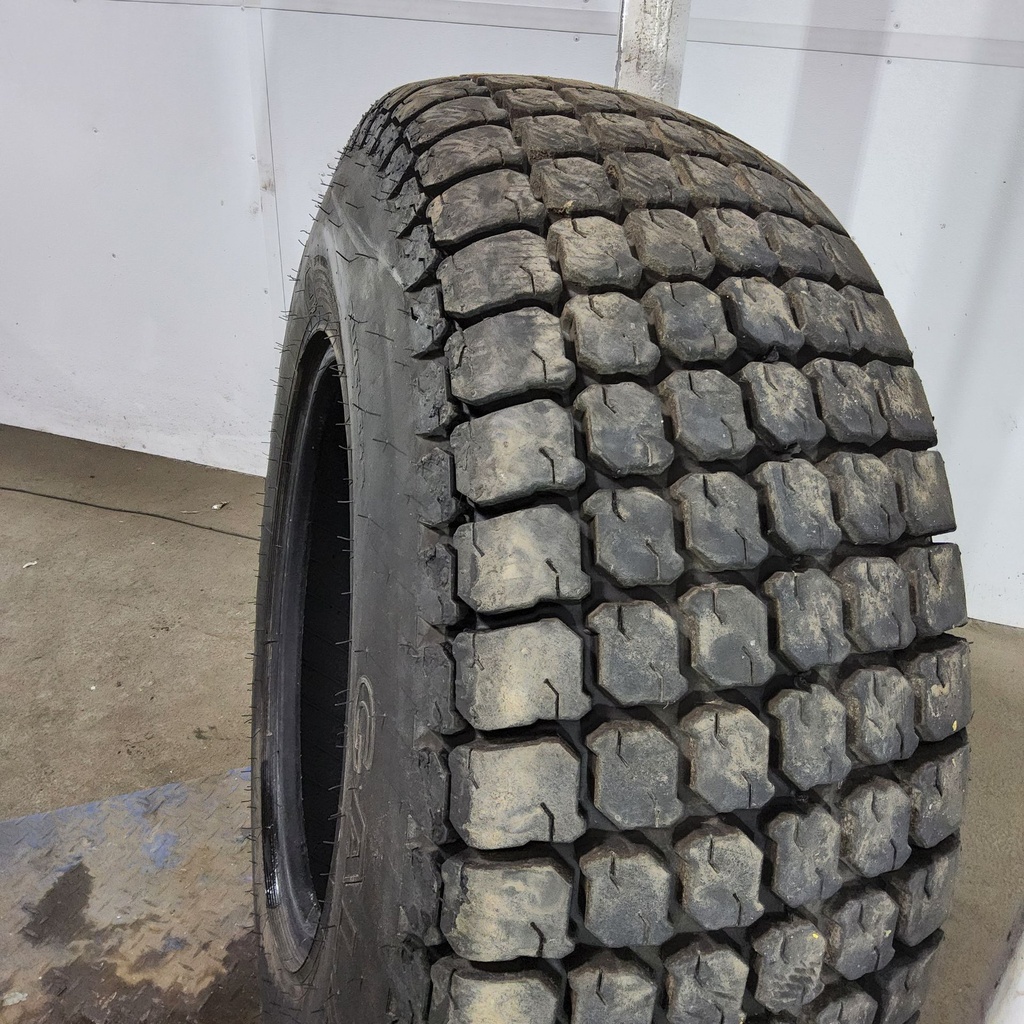 17.5L-24 Galaxy Mighty Mow R-3 D (8 Ply), 95%