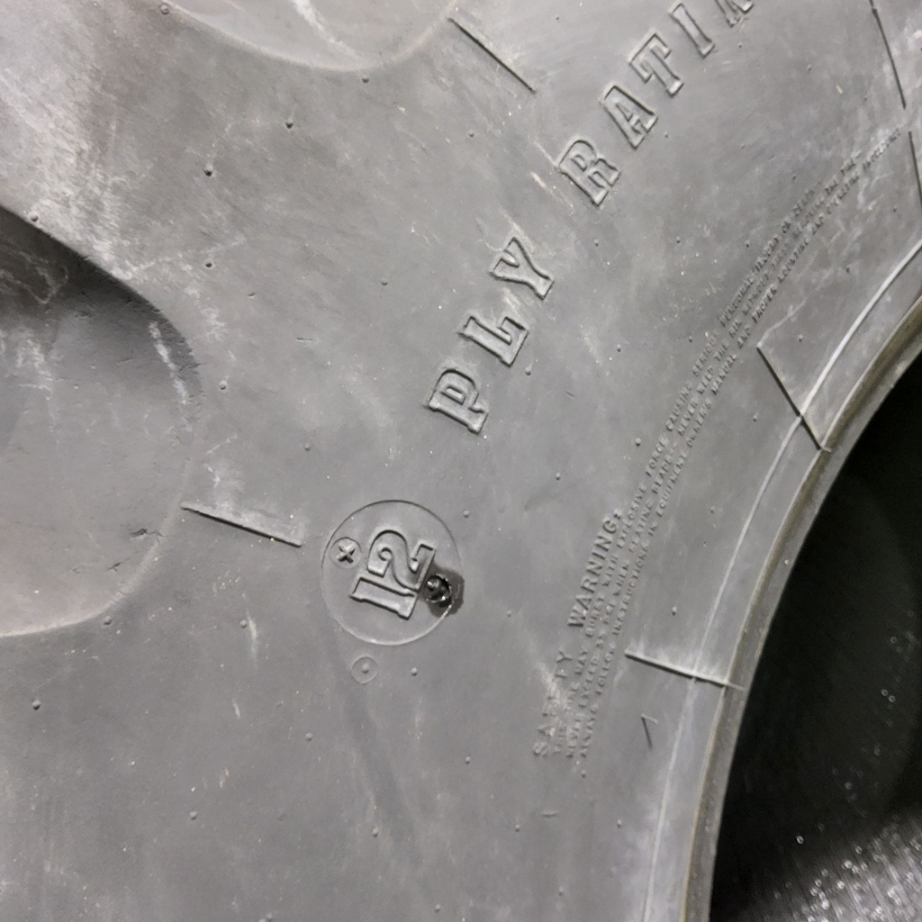 28L-26 Firestone Super All Traction 23 R-1 F (12 Ply), 60%