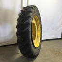 480/95R50 Goodyear Farm DT800 Optitrac R-1W on John Deere Yellow 12-Hole Stub Disc 60%