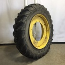 480/95R50 Goodyear Farm DT800 Optitrac R-1W on John Deere Yellow 12-Hole Stub Disc 60%