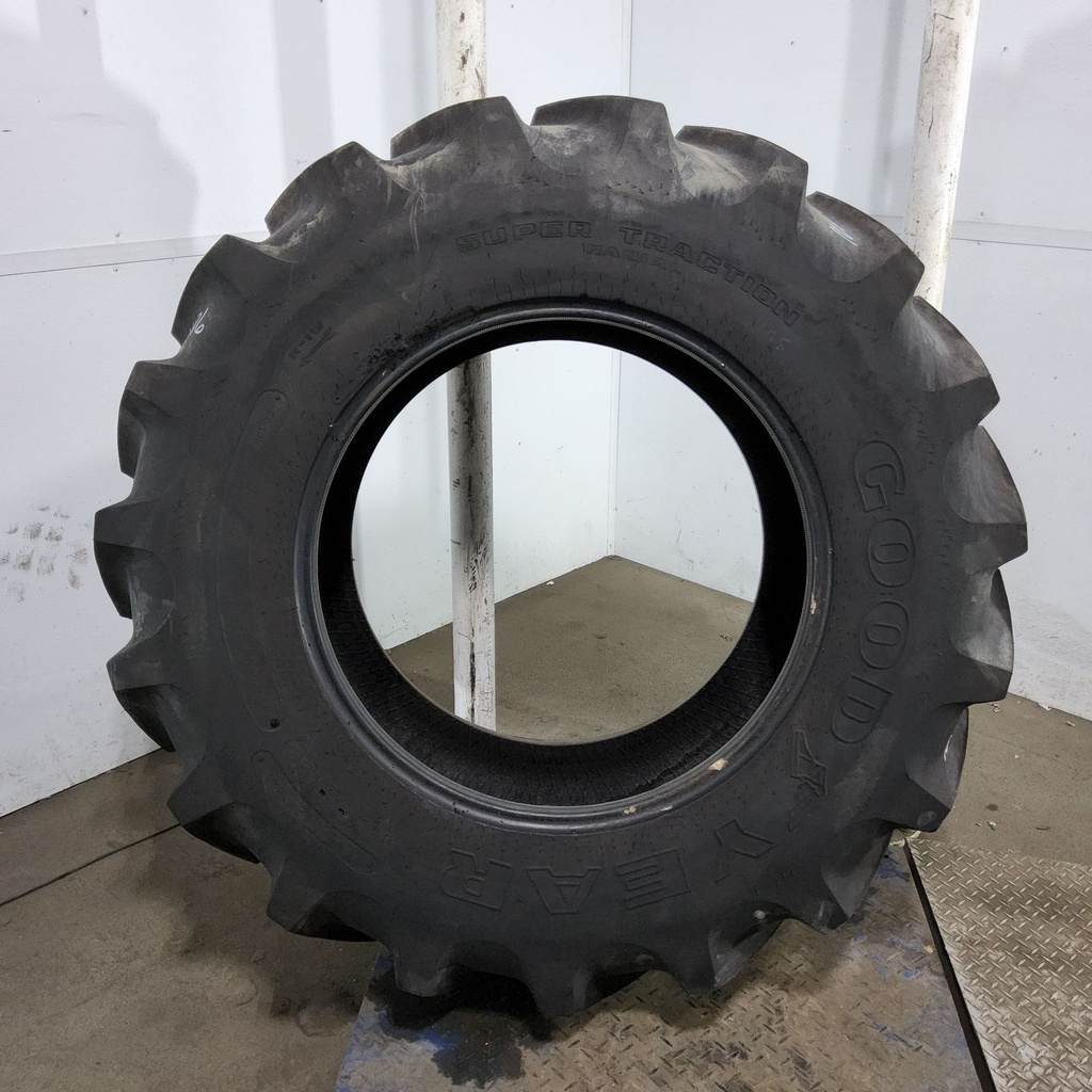 16.9R30 Goodyear Farm Super Traction Radial R-1W 144B 85%