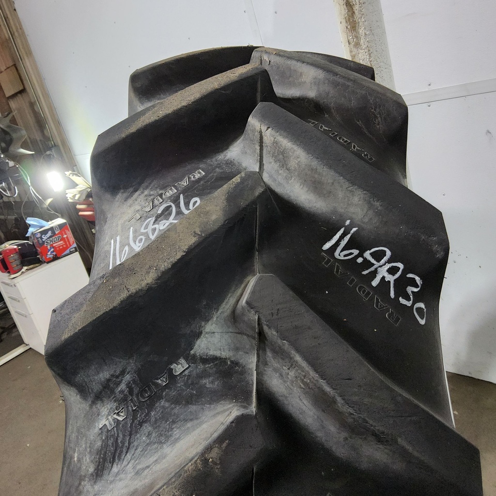 16.9R30 Goodyear Farm Super Traction Radial R-1W 144B 85%