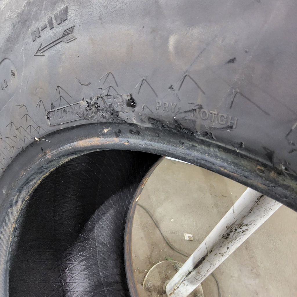 16.9R30 Goodyear Farm Super Traction Radial R-1W 144B 85%