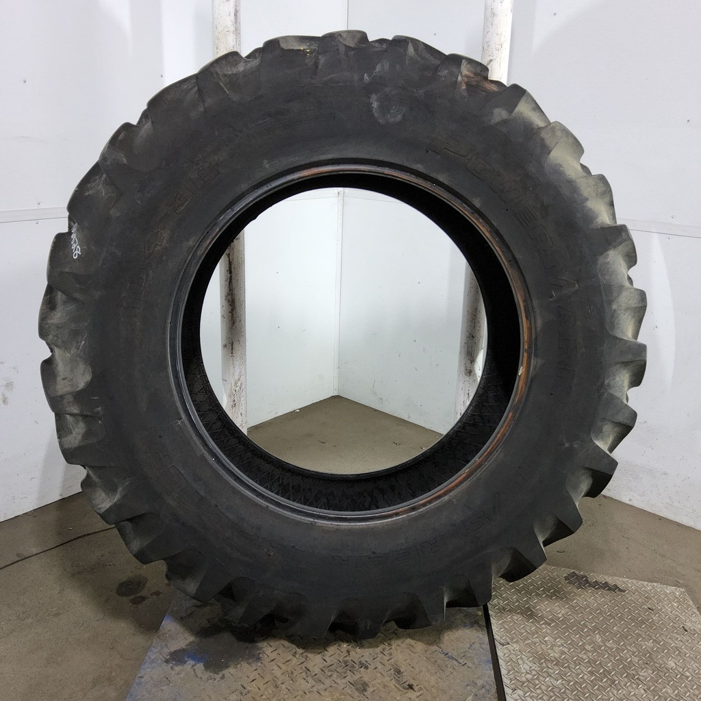 18.4-38 Power Mark L/S Rear Trac R-1 D (8 Ply), 80%