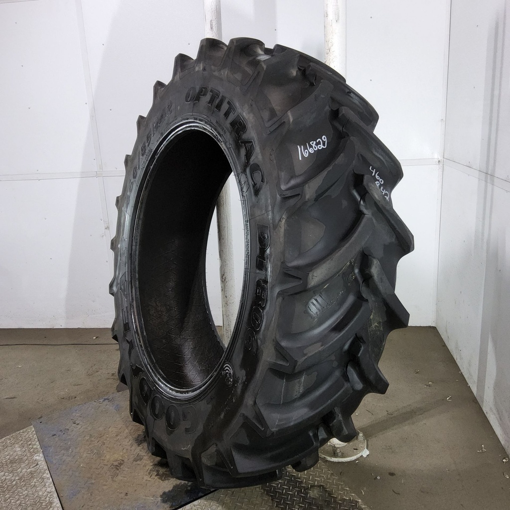 460/85R42 Goodyear Farm DT806 Optitrac R-1W 150A8 80%