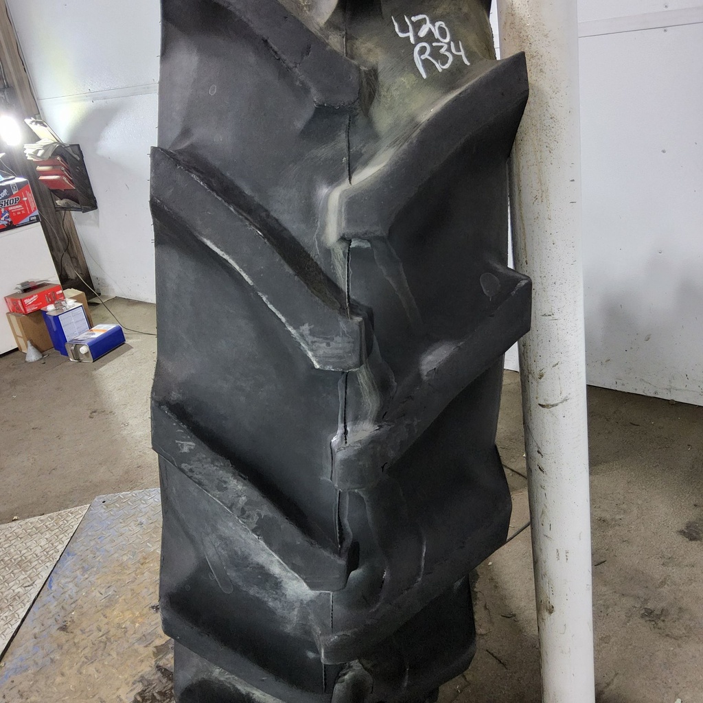 420/85R34 Titan Farm AG49M Radial R-1W 147A8 80%