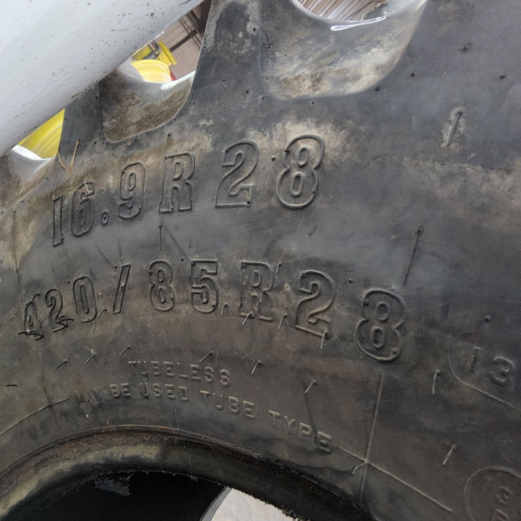 420/85R28 Firestone Radial All Traction FWD R-1 139B 99%