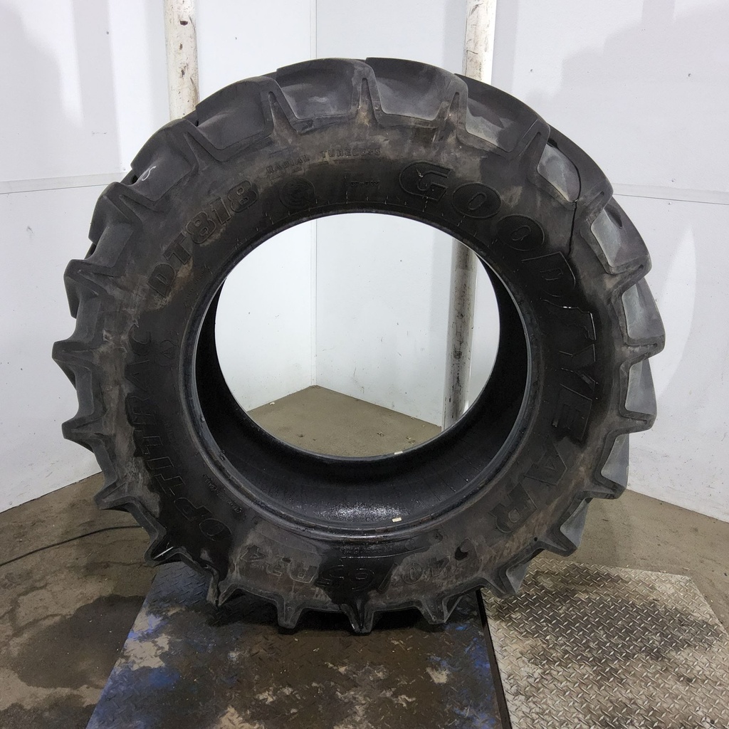 540/65R34 Goodyear Farm DT818 Optitrac R-1W 152B 80%