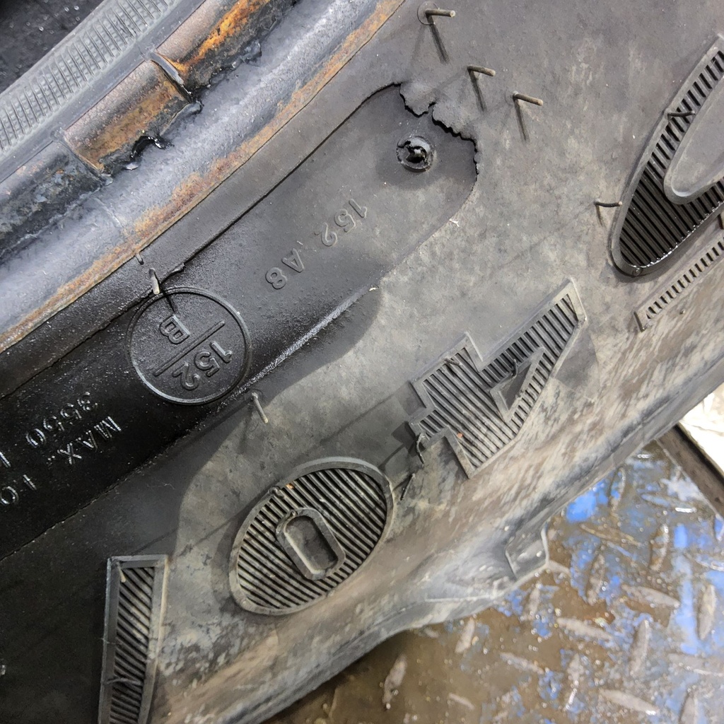 540/65R34 Goodyear Farm DT818 Optitrac R-1W 152B 80%