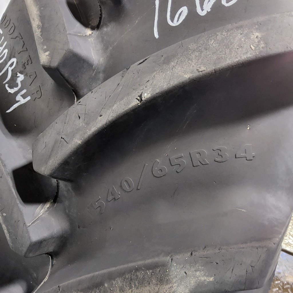 540/65R34 Goodyear Farm DT818 Optitrac R-1W 152B 80%