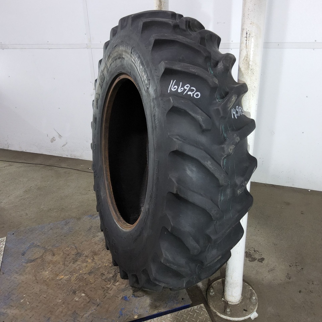 14.9R30 Goodyear Farm Dyna Torque Radial R-1 134A8 75%
