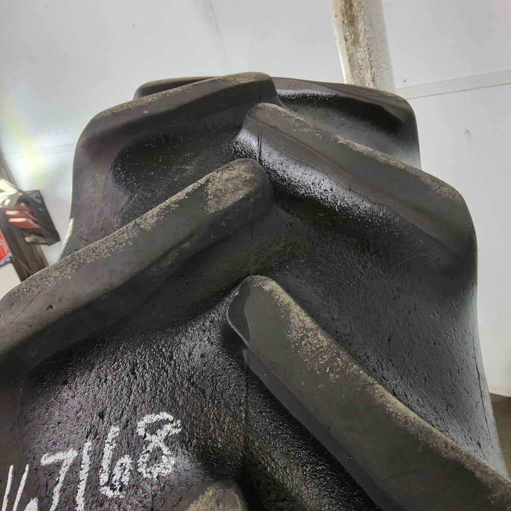 380/85R34 Goodyear Farm DT800 Super Traction R-1W 137B 45%