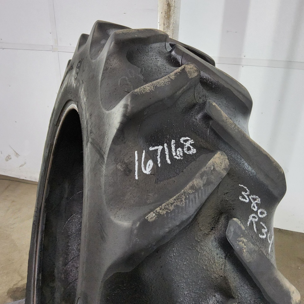 380/85R34 Goodyear Farm DT800 Super Traction R-1W 137B 45%