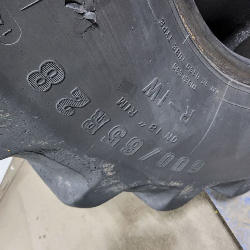 600/65R28 Firestone Radial All Traction DT R-1W 147B 45%