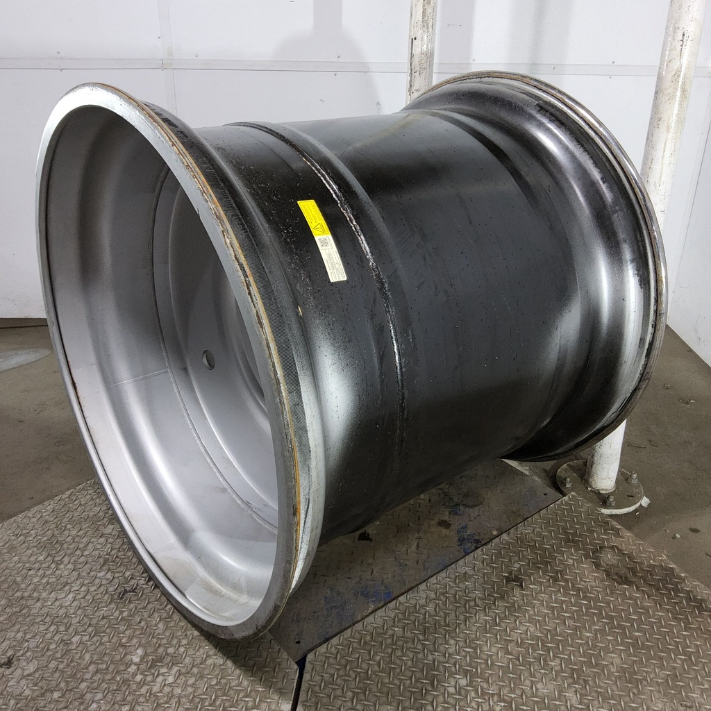 44"W x 46"D, Case IH Silver Mist 20-Hole Formed Plate , 3.81" Offset