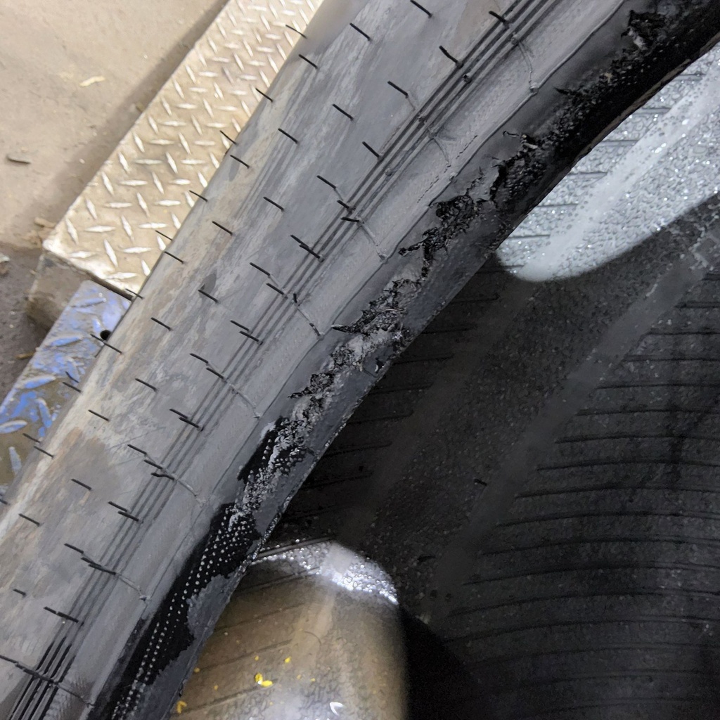 22.5LL-16.1 Galaxy Turf Special R-3 C (6 Ply), 99%