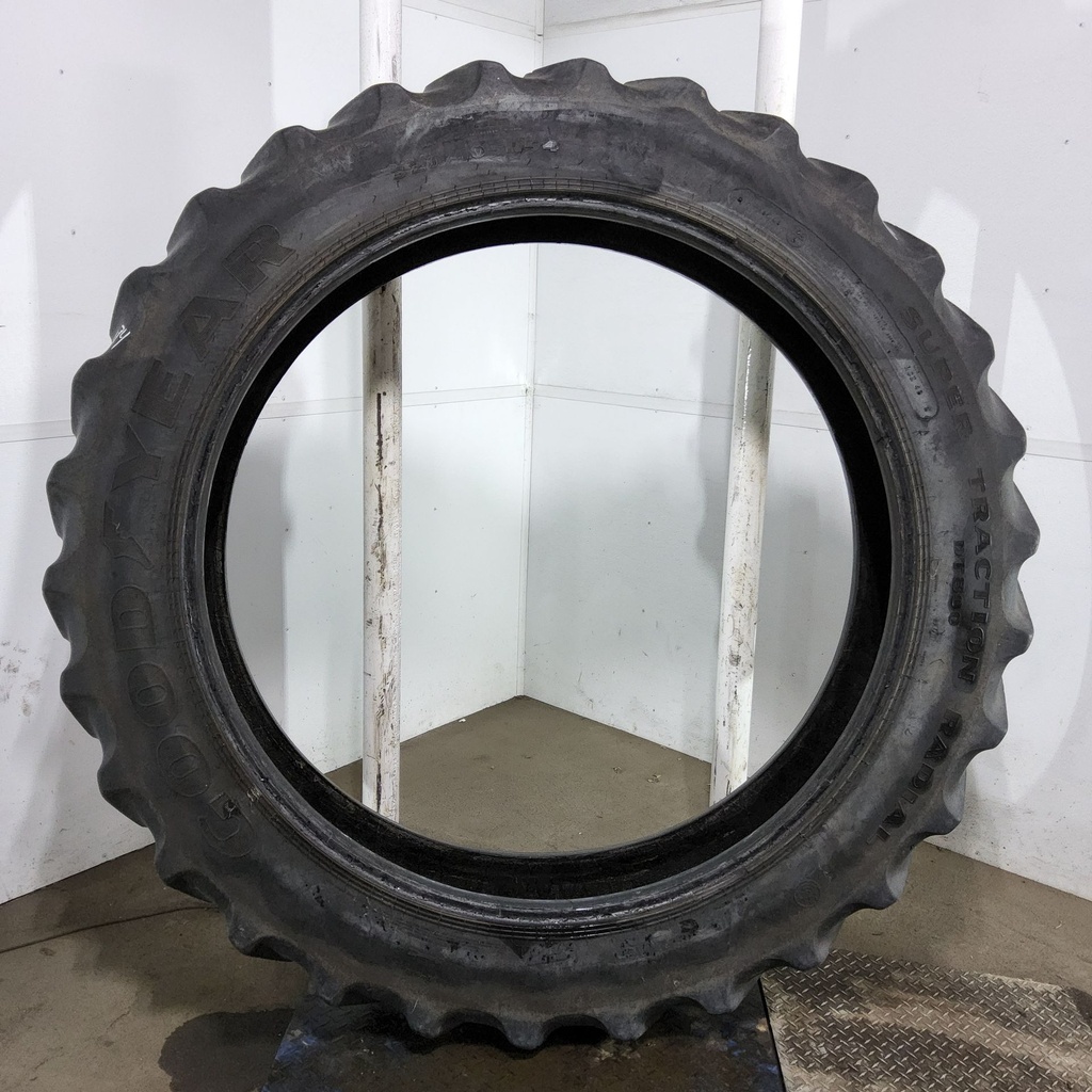 320/105R54 Goodyear Farm DT800 Super Traction R-1W 166A8 50%