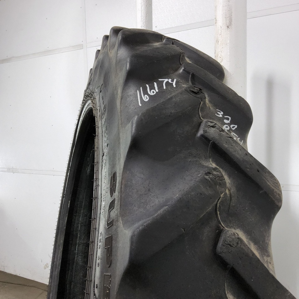 320/105R54 Goodyear Farm DT800 Super Traction R-1W 166A8 50%