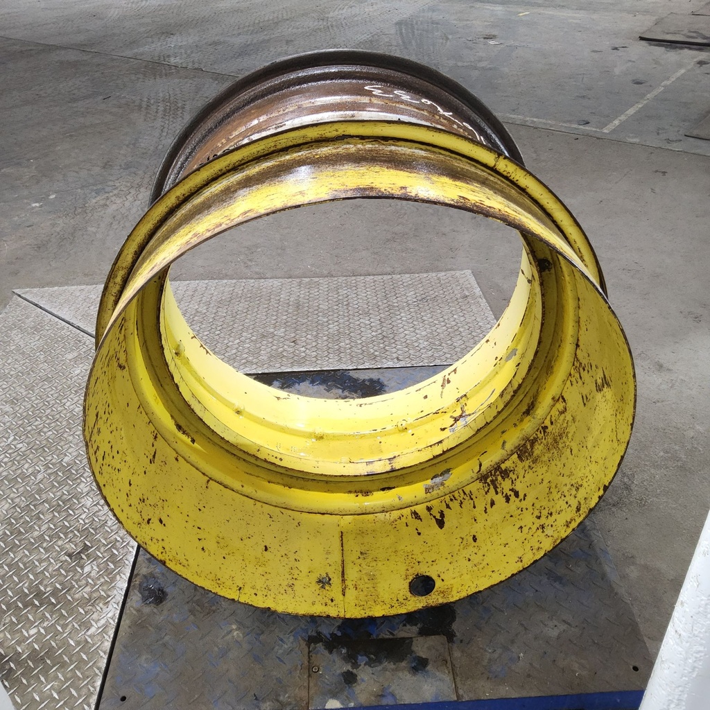 18"W x 34"D, John Deere Yellow Band Dual "T" Rail