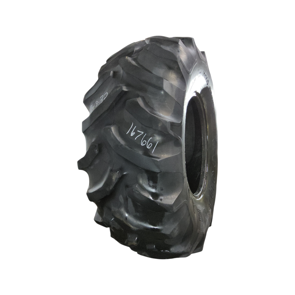 24.5-32 Goodyear Farm Dyna Torque II R-1 E (10 Ply), 55%