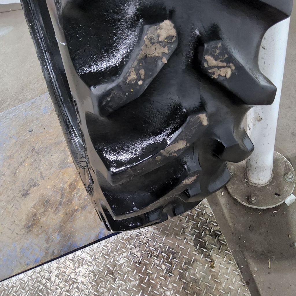 320/85R34 Goodyear Farm Dyna Torque Radial R-1 133A8/133B 65%