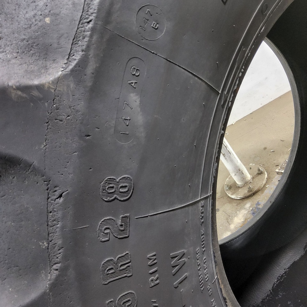 600/65R28 Firestone Radial All Traction DT R-1W 147B 50%